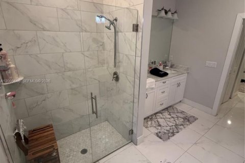 Casa en venta en Naples, Florida, 3 dormitorios № 2074467 - foto 17