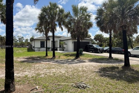Casa en venta en Naples, Florida, 3 dormitorios № 2074467 - foto 2