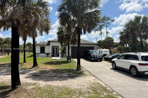 Casa en Naples, Florida 3 dormitorios № 2074467