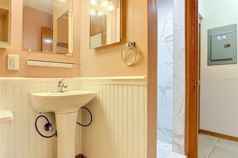 Condo in South Daytona, Florida, 3 bedrooms № 2167019 - photo 17