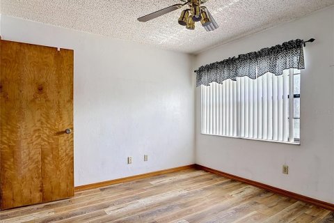 Condo in South Daytona, Florida, 3 bedrooms № 2167019 - photo 30