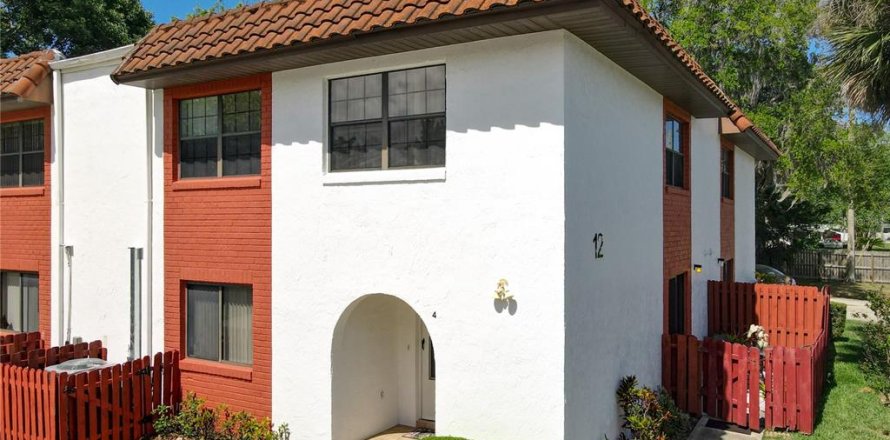 Condo in South Daytona, Florida, 3 bedrooms № 2167019