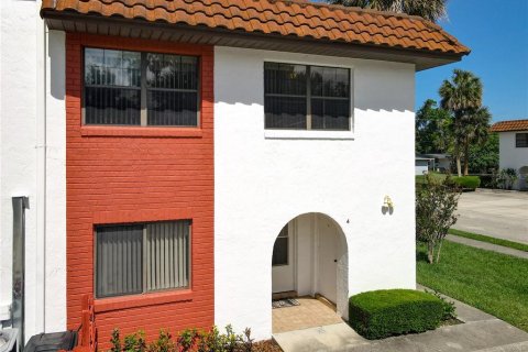 Condo in South Daytona, Florida, 3 bedrooms № 2167019 - photo 2