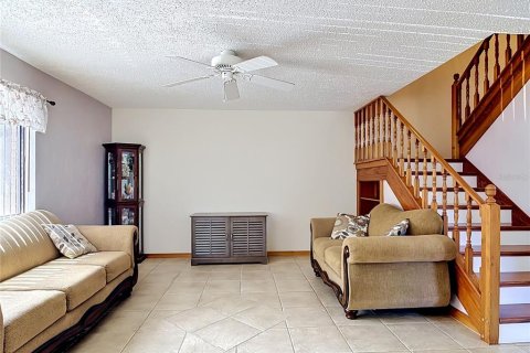 Condo in South Daytona, Florida, 3 bedrooms № 2167019 - photo 6