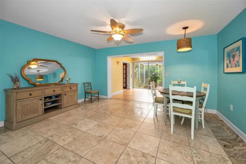 House in Clearwater, Florida 2 bedrooms, 125.14 sq.m. № 1686735 - photo 21