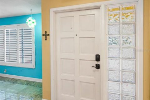 House in Clearwater, Florida 2 bedrooms, 125.14 sq.m. № 1686735 - photo 16