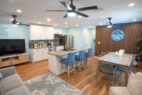 Propiedad comercial en venta en Bradenton, Florida, 1437.76 m2 № 2424145 - foto 29