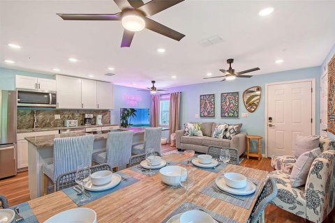 Propiedad comercial en venta en Bradenton, Florida, 1437.76 m2 № 2424145 - foto 7