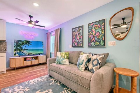 Propiedad comercial en venta en Bradenton, Florida, 1437.76 m2 № 2424145 - foto 6