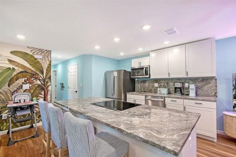 Propiedad comercial en venta en Bradenton, Florida, 1437.76 m2 № 2424145 - foto 3