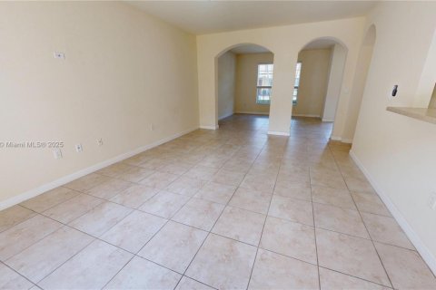 Touwnhouse à louer à Miami, Floride: 3 chambres, 161.65 m2 № 1920588 - photo 18