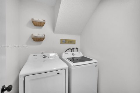 Villa ou maison à vendre à Doral, Floride: 4 chambres, 222.97 m2 № 2059635 - photo 20