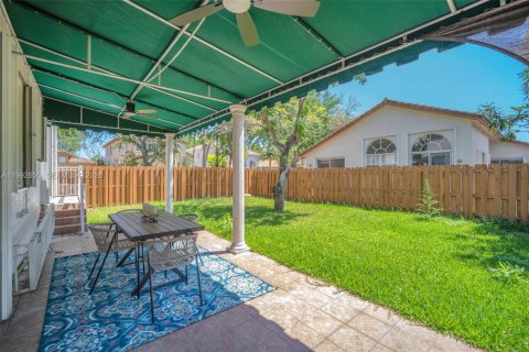 Villa ou maison à vendre à Doral, Floride: 4 chambres, 222.97 m2 № 2059635 - photo 21