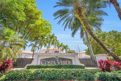 Villa ou maison à vendre à Doral, Floride: 4 chambres, 222.97 m2 № 2059635 - photo 26