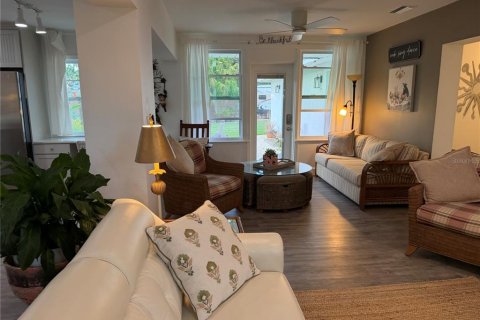 Casa en alquiler en Bradenton, Florida, 3 dormitorios, 204.38 m2 № 2103048 - foto 16