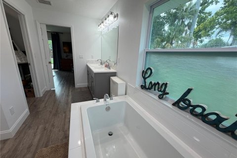 Casa en alquiler en Bradenton, Florida, 3 dormitorios, 204.38 m2 № 2103048 - foto 12