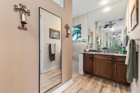 House in Port Charlotte, Florida 3 bedrooms, 198.25 sq.m. № 2417017 - photo 14