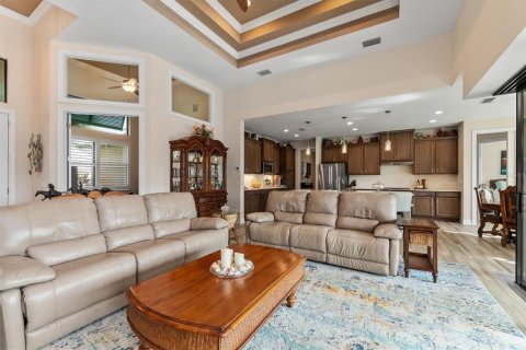 House in Port Charlotte, Florida 3 bedrooms, 198.25 sq.m. № 2417017 - photo 5