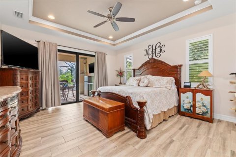 House in Port Charlotte, Florida 3 bedrooms, 198.25 sq.m. № 2417017 - photo 12