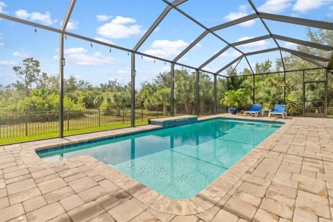 House in Port Charlotte, Florida 3 bedrooms, 198.25 sq.m. № 2417017 - photo 24