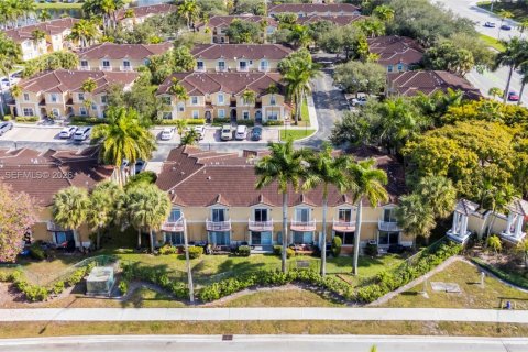 Touwnhouse à vendre à Miramar, Floride: 3 chambres, 117.99 m2 № 1999181 - photo 25