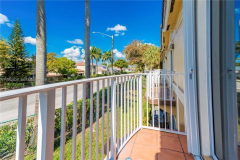 Touwnhouse à vendre à Miramar, Floride: 3 chambres, 117.99 m2 № 1999181 - photo 14