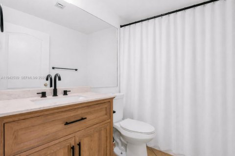 Touwnhouse à vendre à Miramar, Floride: 3 chambres, 117.99 m2 № 1999181 - photo 19