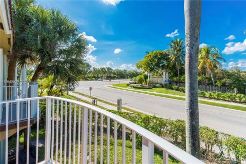 Touwnhouse à vendre à Miramar, Floride: 3 chambres, 117.99 m2 № 1999181 - photo 13