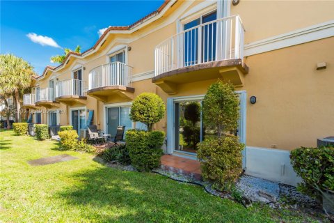 Touwnhouse à vendre à Miramar, Floride: 3 chambres, 117.99 m2 № 1999181 - photo 30