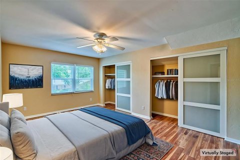 House in Gainesville, Florida 4 bedrooms, 229.84 sq.m. № 1852959 - photo 26