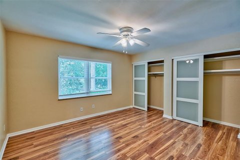 House in Gainesville, Florida 4 bedrooms, 229.84 sq.m. № 1852959 - photo 24