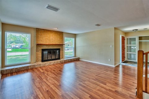 House in Gainesville, Florida 4 bedrooms, 229.84 sq.m. № 1852959 - photo 4