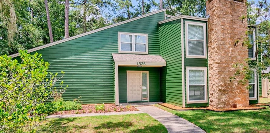House in Gainesville, Florida 4 bedrooms, 229.84 sq.m. № 1852959