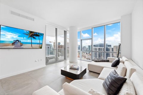 Condo in Miami, Florida, 4 bedrooms  № 1712601 - photo 5