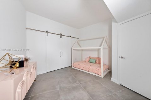Condo in Miami, Florida, 4 bedrooms  № 1712601 - photo 21