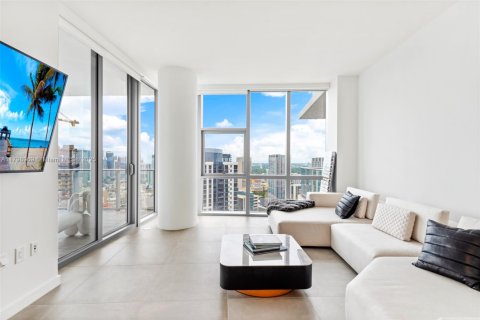 Condo in Miami, Florida, 4 bedrooms  № 1712601 - photo 4