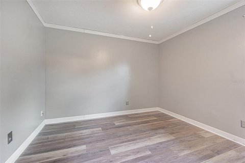 House in Brandon, Florida 4 bedrooms, 210.05 sq.m. № 2405331 - photo 25