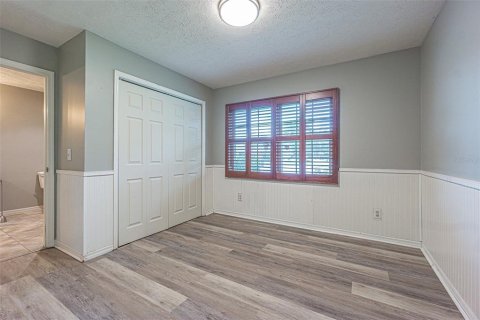 House in Brandon, Florida 4 bedrooms, 210.05 sq.m. № 2405331 - photo 14