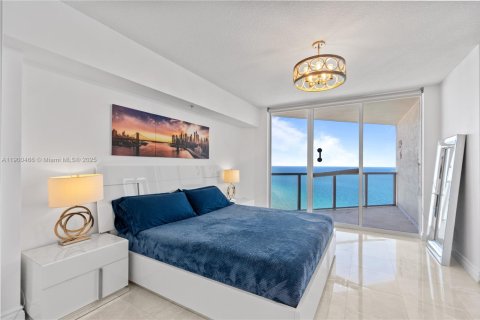 Condominio en venta en Sunny Isles Beach, Florida, 2 dormitorios, 159.33 m2 № 1972827 - foto 9