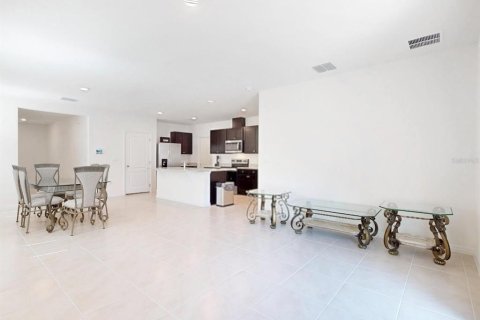 House in Davenport, Florida 5 bedrooms, 234.3 sq.m. № 1856331 - photo 14