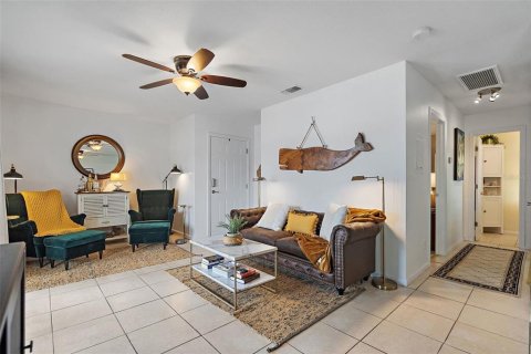 Copropriété à vendre à Saint Petersburg, Floride: 1 chambre, 62.06 m2 № 1902274 - photo 10