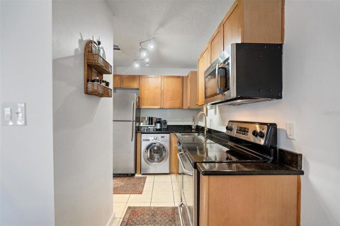 Copropriété à vendre à Saint Petersburg, Floride: 1 chambre, 62.06 m2 № 1902274 - photo 13