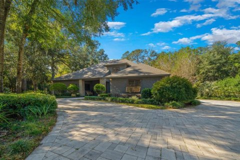 Casa en venta en Ocala, Florida, 4 dormitorios, 376.81 m2 № 1716877 - foto 1