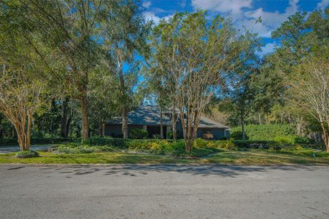 Casa en venta en Ocala, Florida, 4 dormitorios, 376.81 m2 № 1716877 - foto 8