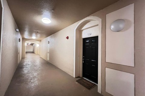 Condo in Orlando, Florida, 3 bedrooms № 2258806 - photo 2