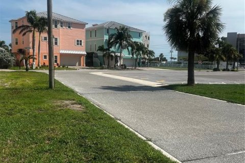 Villa ou maison à vendre à Madeira Beach, Floride: 3 chambres, 74.88 m2 № 1829563 - photo 3