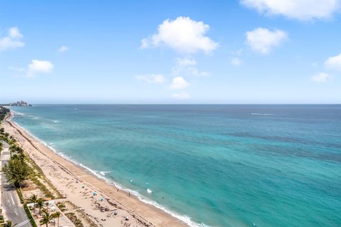 Copropriété à vendre à Palm Beach, Floride: 2 chambres, 91.97 m2 № 2394757 - photo 24