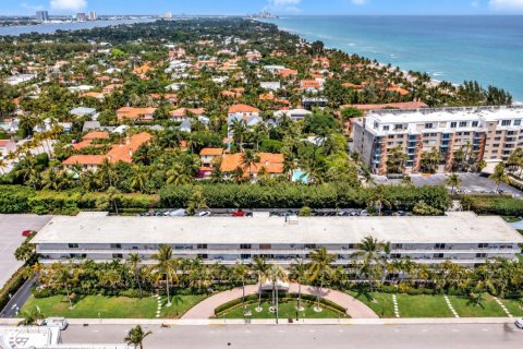 Copropriété à vendre à Palm Beach, Floride: 2 chambres, 91.97 m2 № 2394757 - photo 22