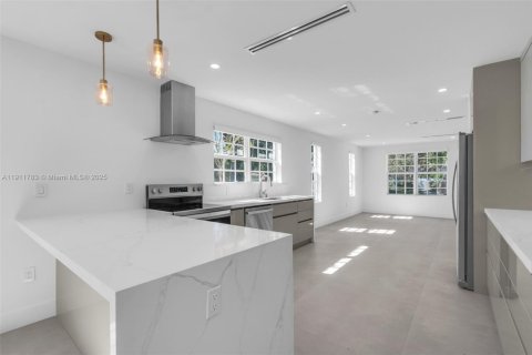 Villa ou maison à vendre à West Palm Beach, Floride: 3 chambres № 1969206 - photo 9