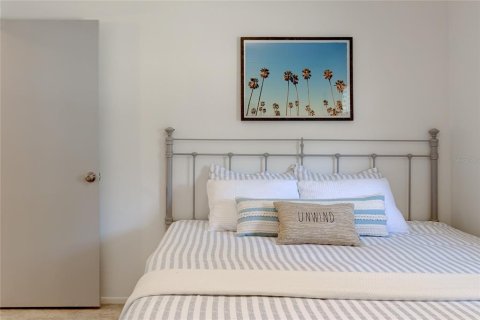 Casa en alquiler en Rotonda, Florida, 4 dormitorios, 168.99 m2 № 1540314 - foto 9